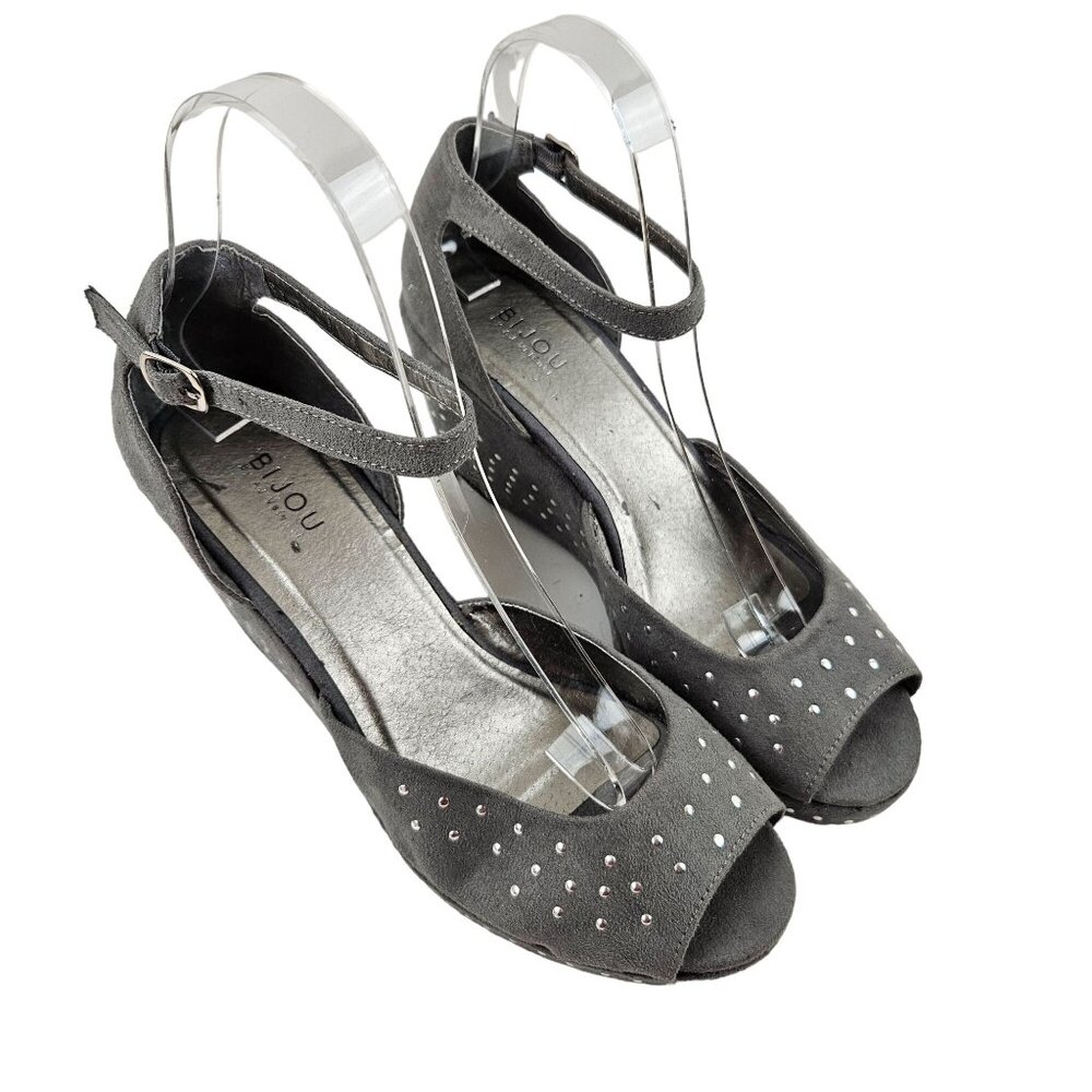 Bijou By AJ Valenci Gray Studded Peep-Toe Wedge Sandals Size 8.5W Fabric Upper